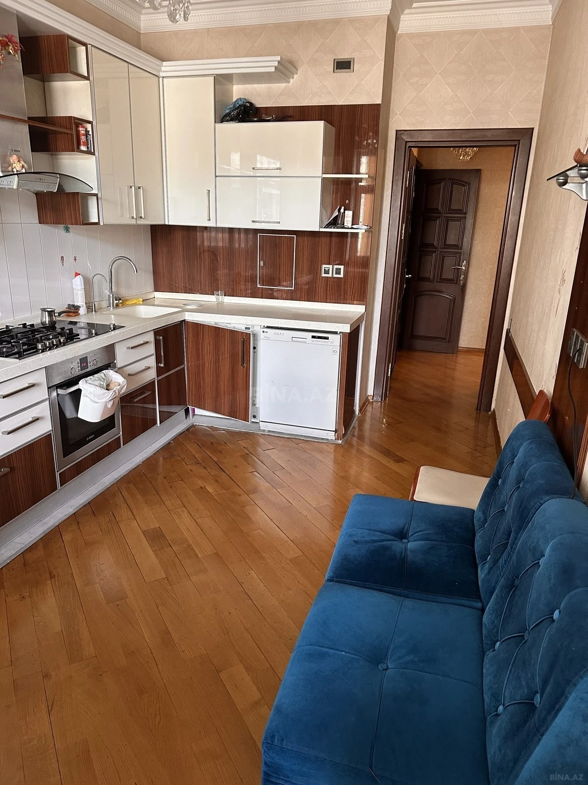 Kirayə verilir 4 otaqlı mənzil 185 m²
