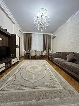 Satılır 4 otaqlı mənzil 185 m² — Bakı 4 otaq 185.00 m²