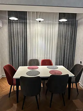 Satılır 2 otaqlı mənzil 70 m²