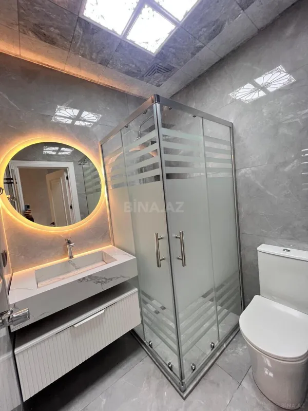 Satılır 2 otaqlı mənzil 70 m²