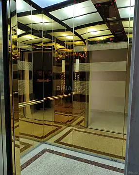 Satılır 3 otaqlı mənzil 162 m²