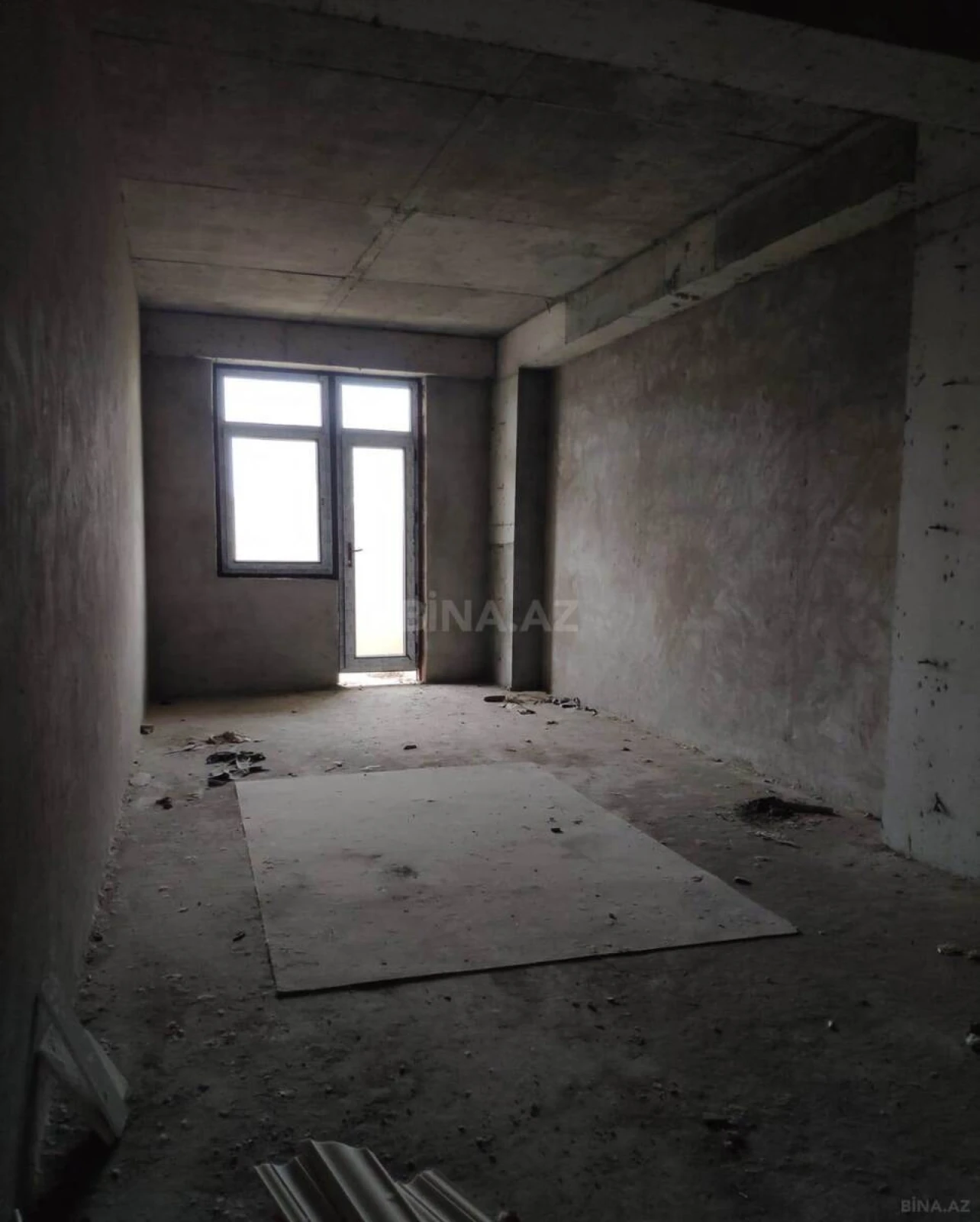 Satılır 3 otaqlı mənzil 162 m²