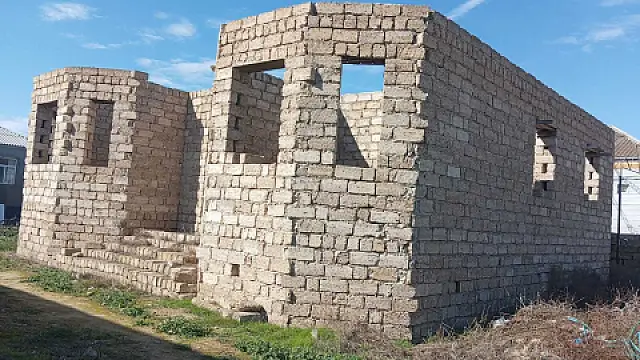 Satılır 4 otaqlı həyət evi 150 m²