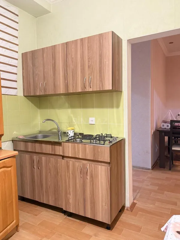 Kirayə verilir 2 otaqlı mənzil 115 m²
