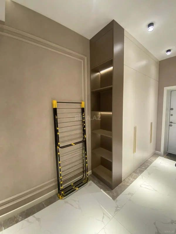 Satılır 2 otaqlı mənzil 75 m²