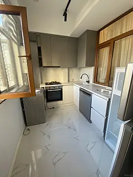 Satılır 2 otaqlı mənzil 75 m²
