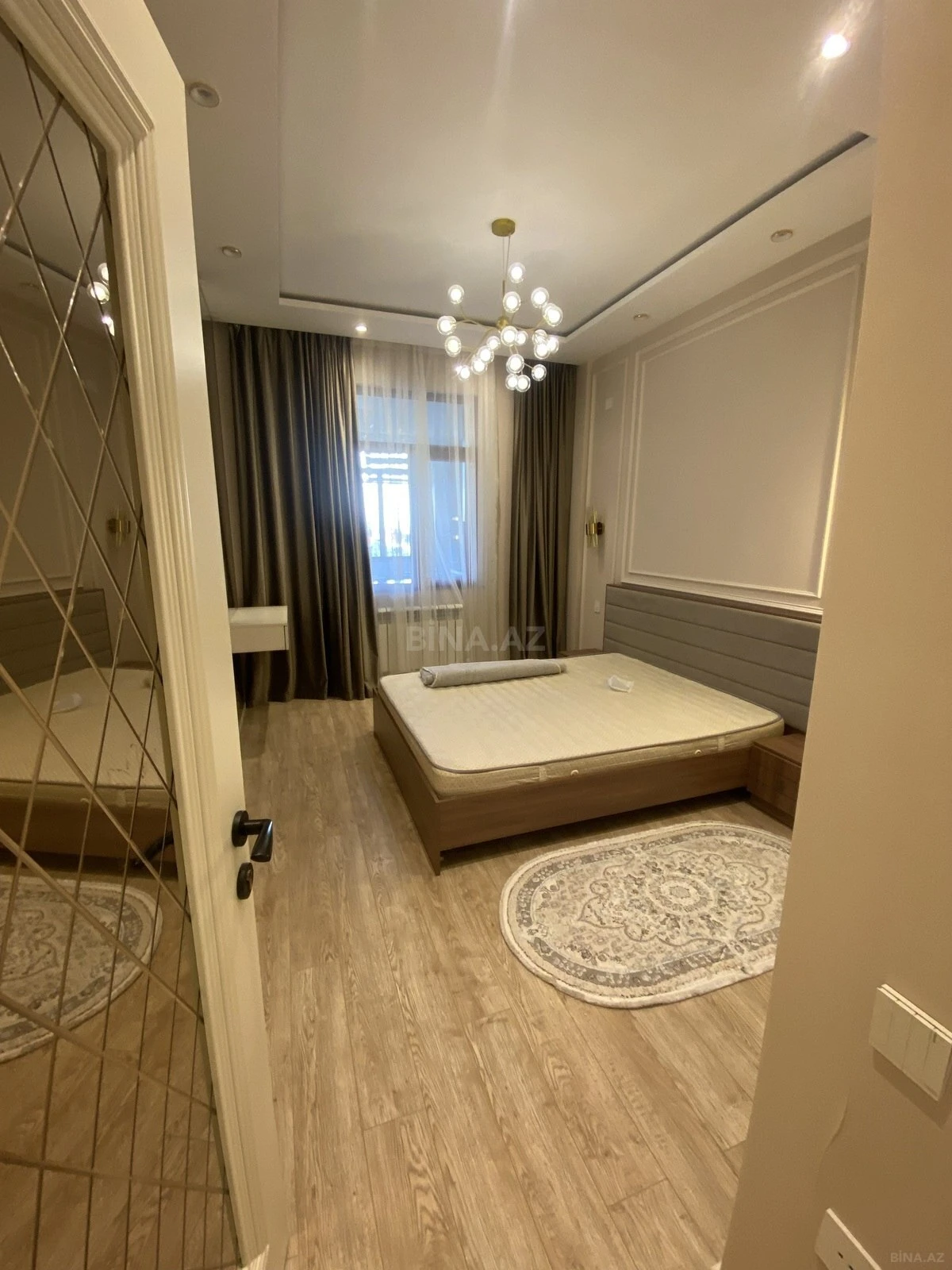 Satılır 2 otaqlı mənzil 75 m²