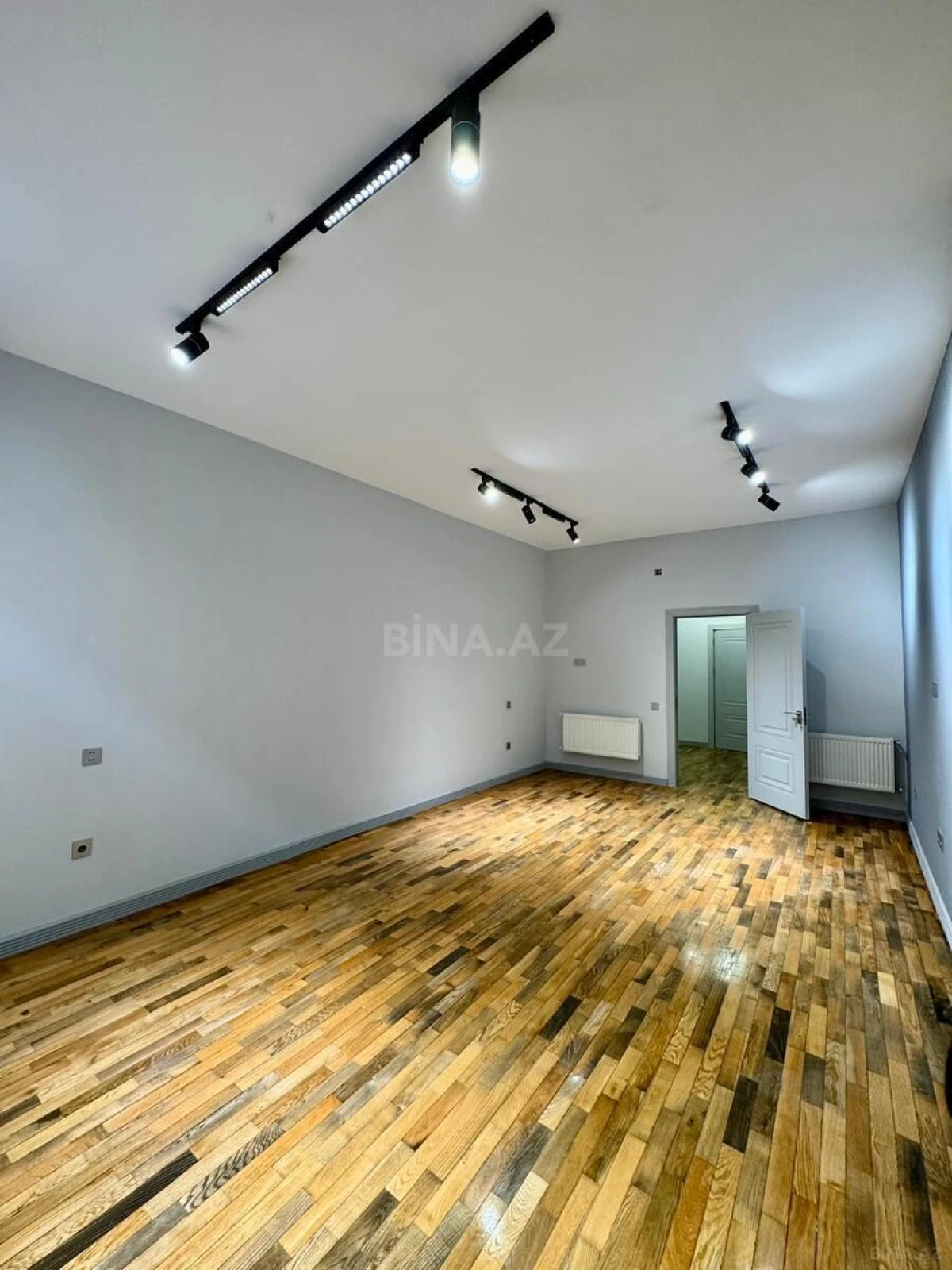 Kirayə verilir 4 otaqlı ofis 120 m²