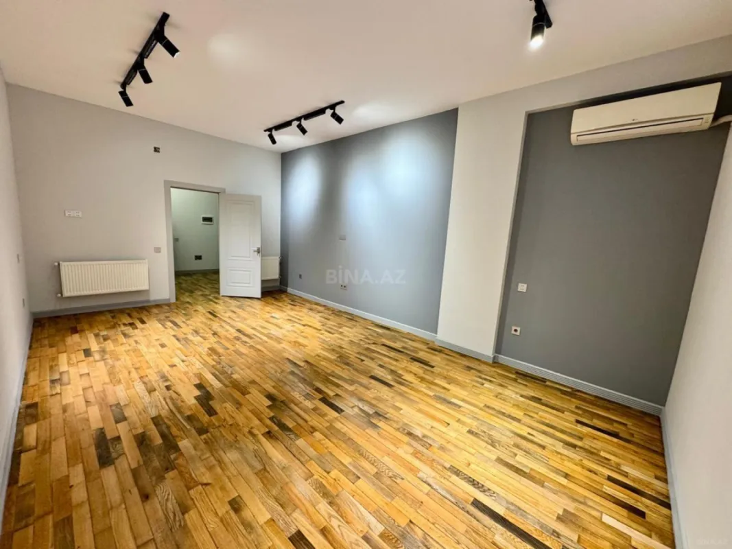 Kirayə verilir 4 otaqlı ofis 120 m²