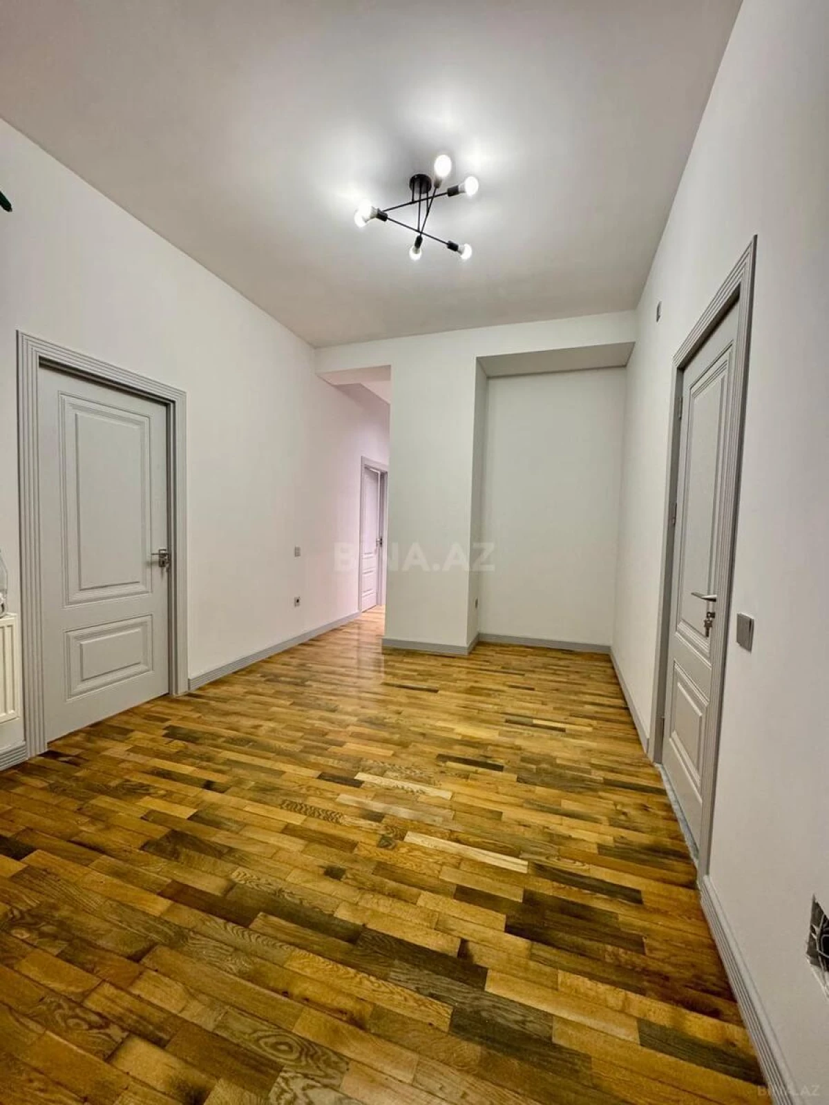 Kirayə verilir 4 otaqlı ofis 120 m²