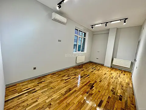 Kirayə verilir 4 otaqlı ofis 120 m²