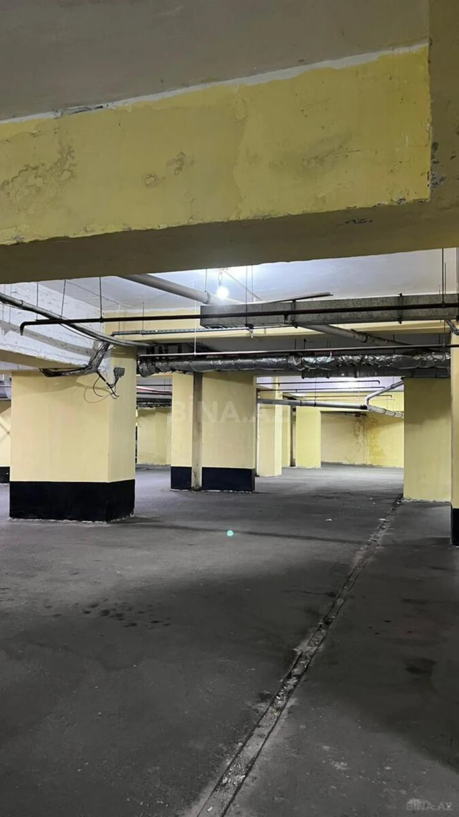 Satılır 5 otaqlı mənzil 190 m²