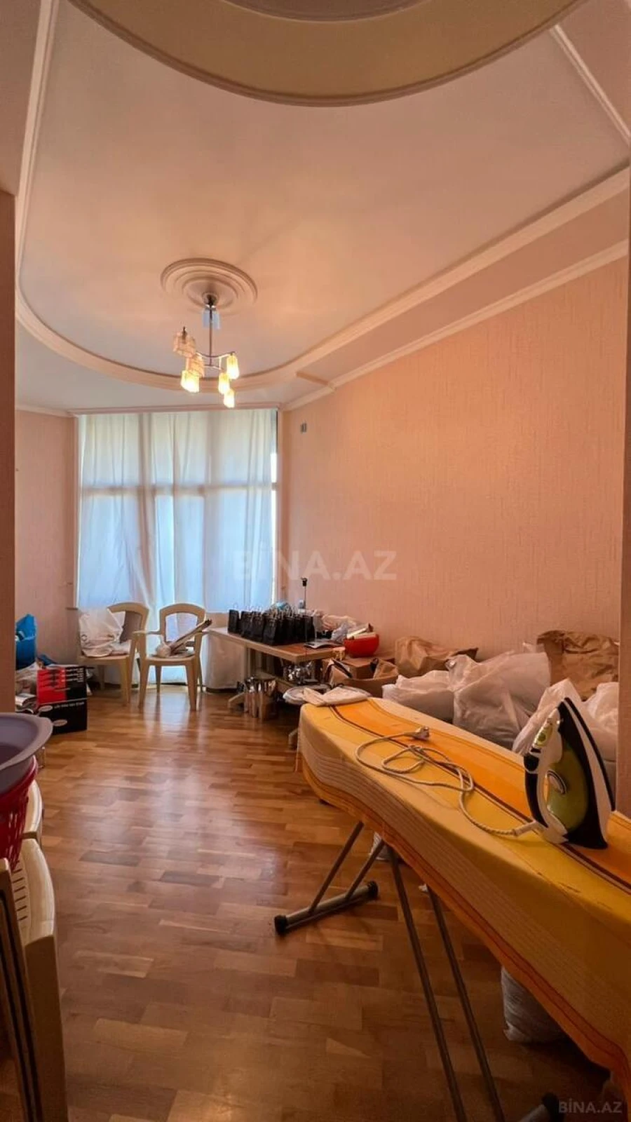 Satılır 5 otaqlı mənzil 190 m²