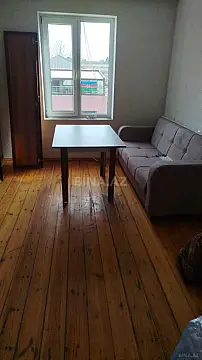 Kirayə verilir 2 otaqlı mənzil 40 m²