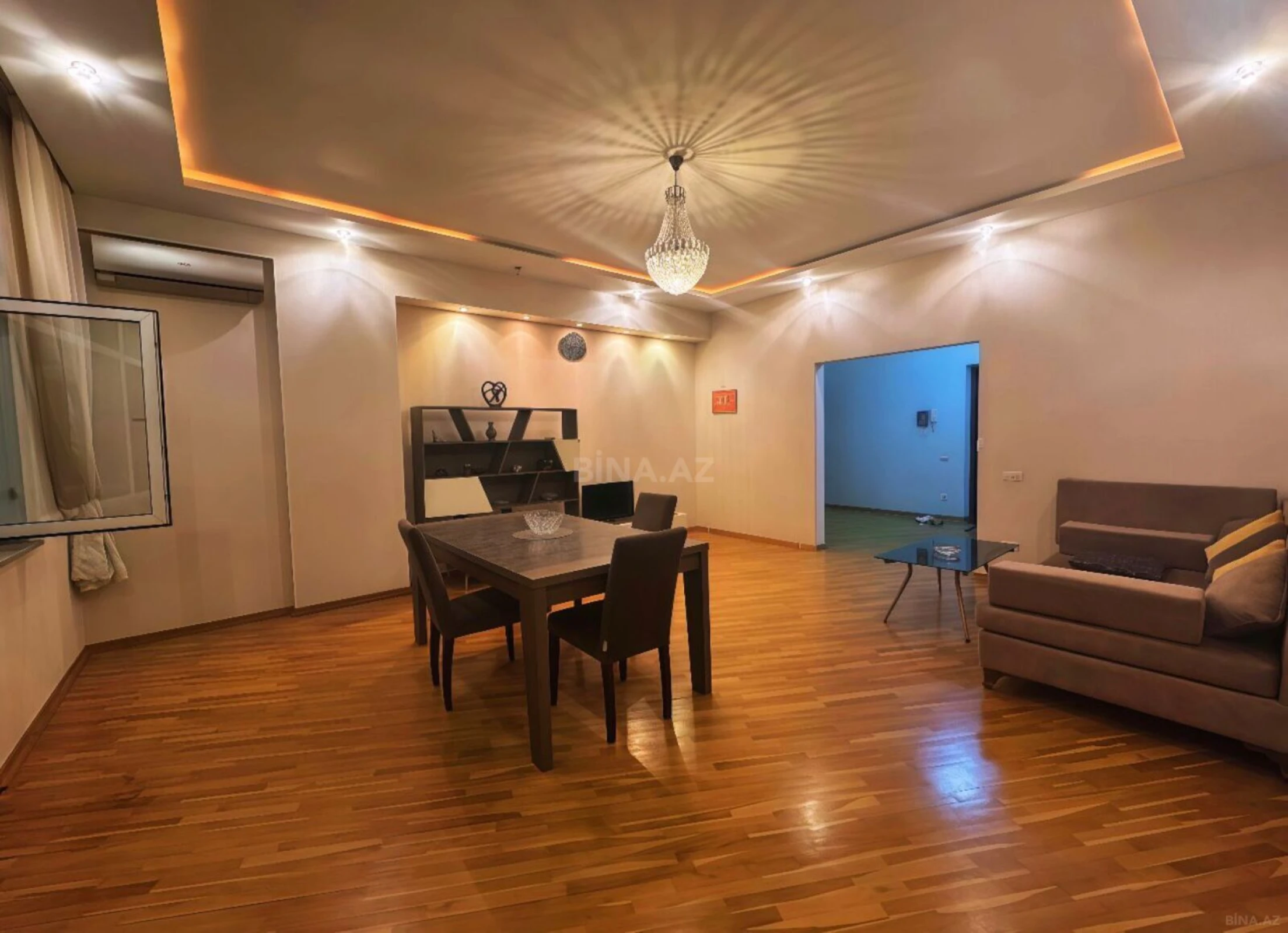 Kirayə verilir 3 otaqlı mənzil 105 m²