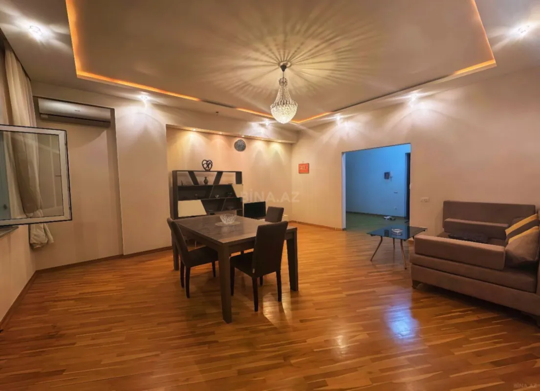 Kirayə verilir 3 otaqlı mənzil 105 m²