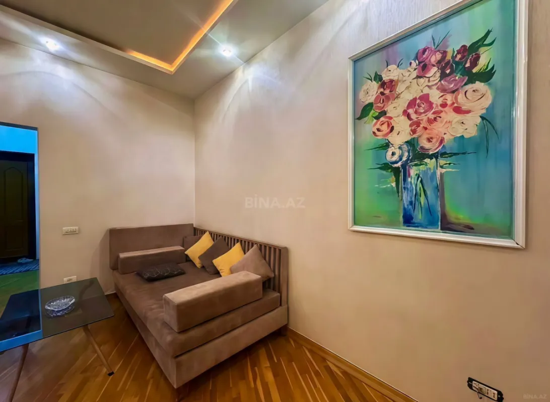 Kirayə verilir 3 otaqlı mənzil 105 m²