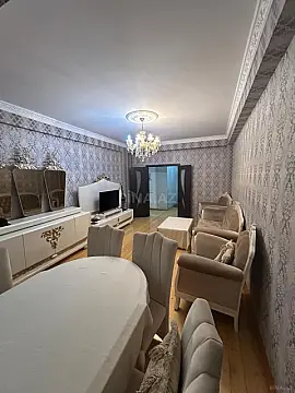 Satılır 3 otaqlı mənzil 126 m²