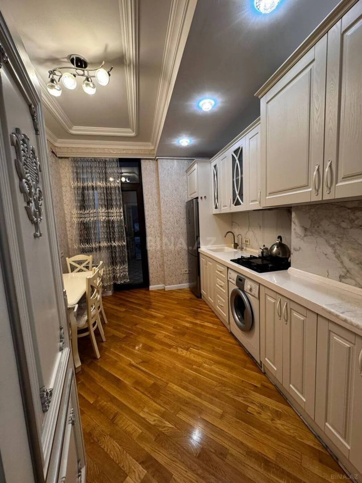 Satılır 3 otaqlı mənzil 100 m²