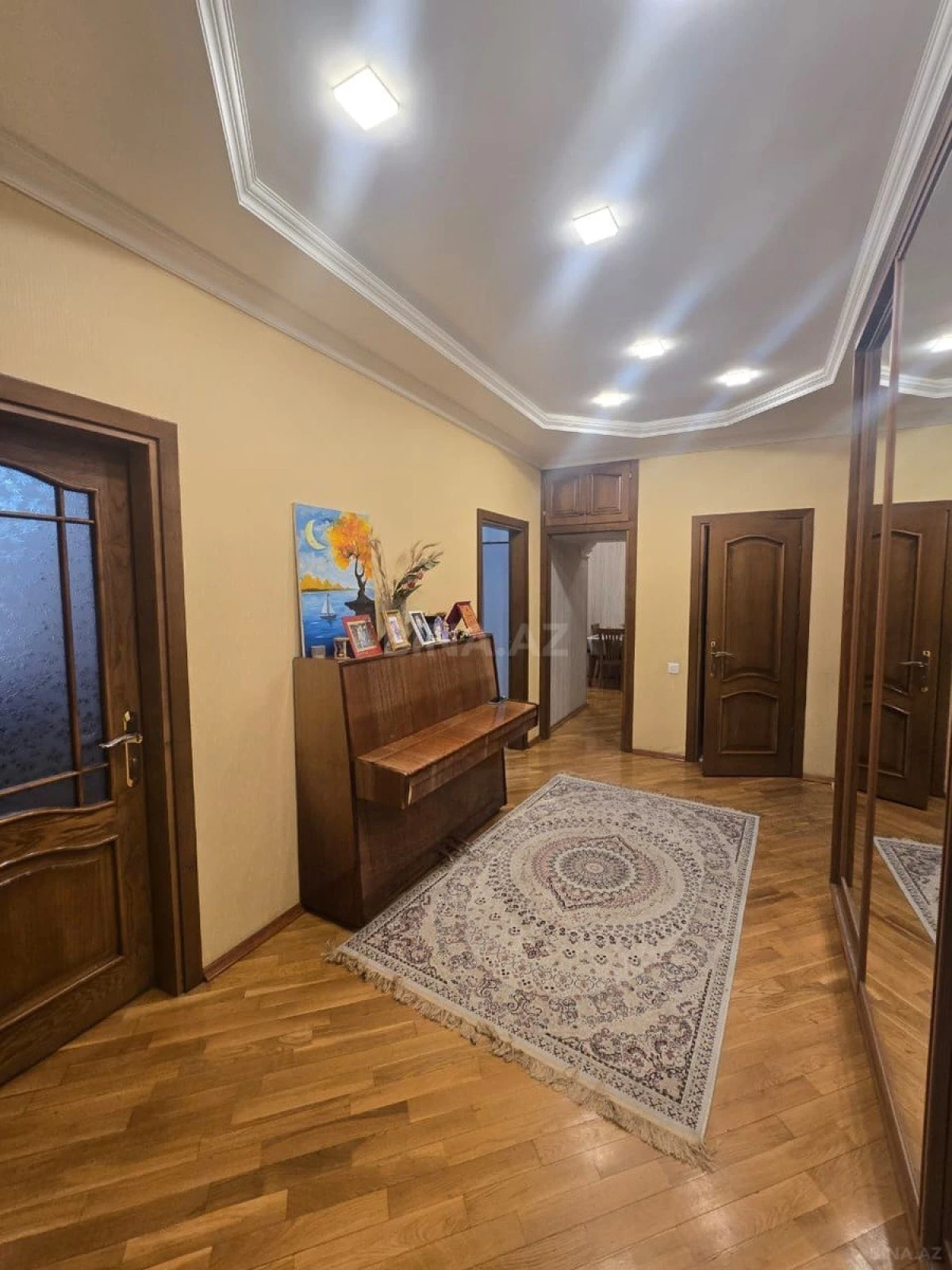 Satılır 3 otaqlı mənzil 88 m²