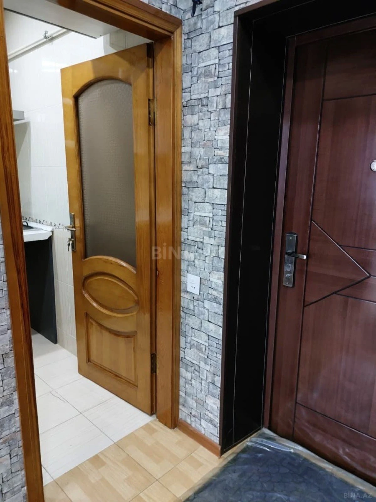 Kirayə verilir 2 otaqlı mənzil 57 m²