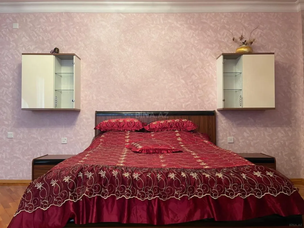 Kirayə verilir 4 otaqlı mənzil 169 m²