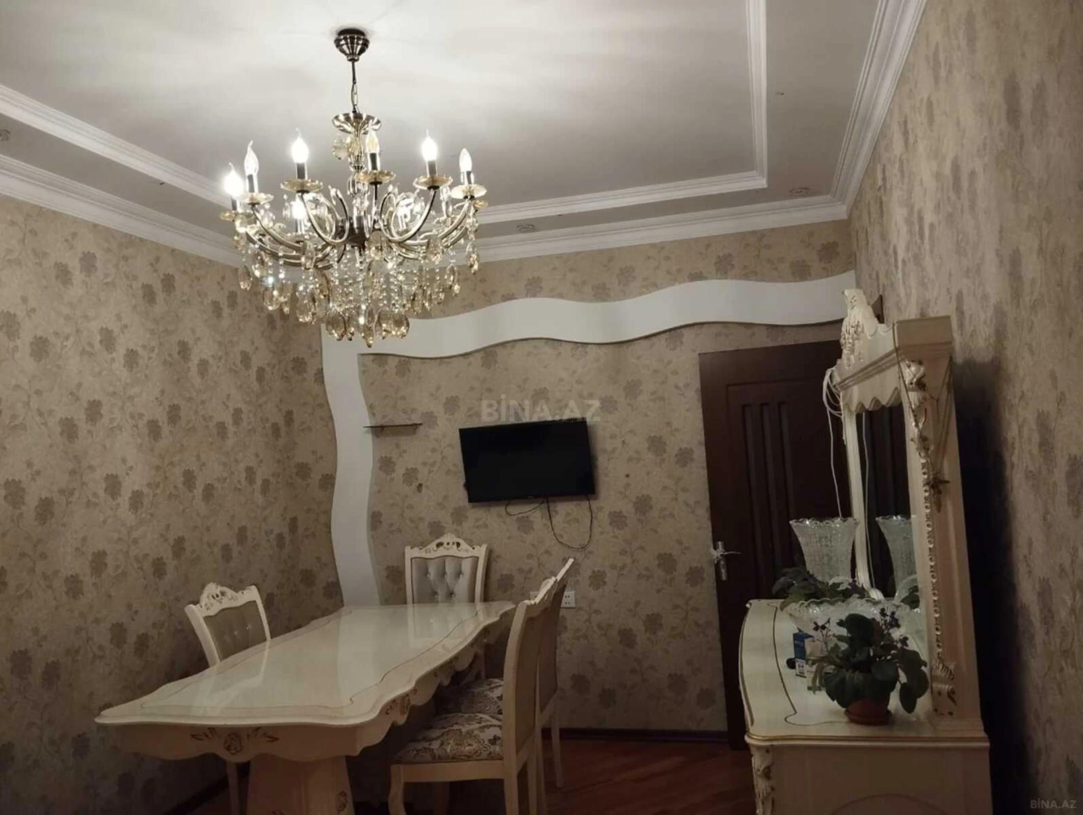 Kirayə verilir 2 otaqlı mənzil 57 m²