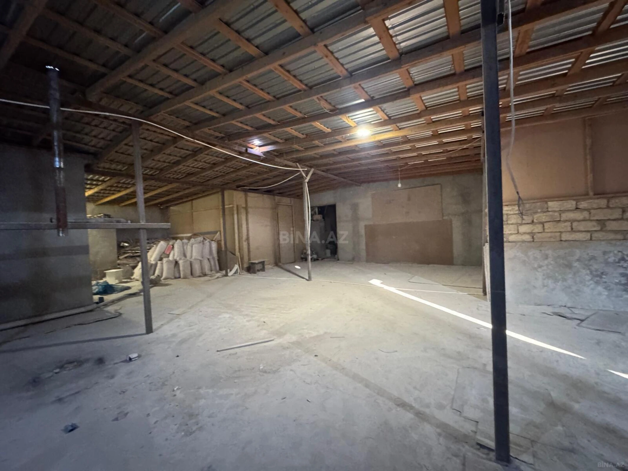 Kirayə verilir obyekt 250 m²