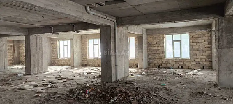 Satılır obyekt 650 m²