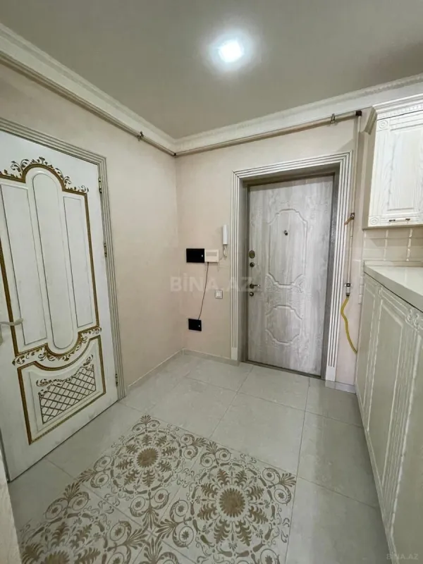Kirayə verilir 2 otaqlı mənzil 90 m²