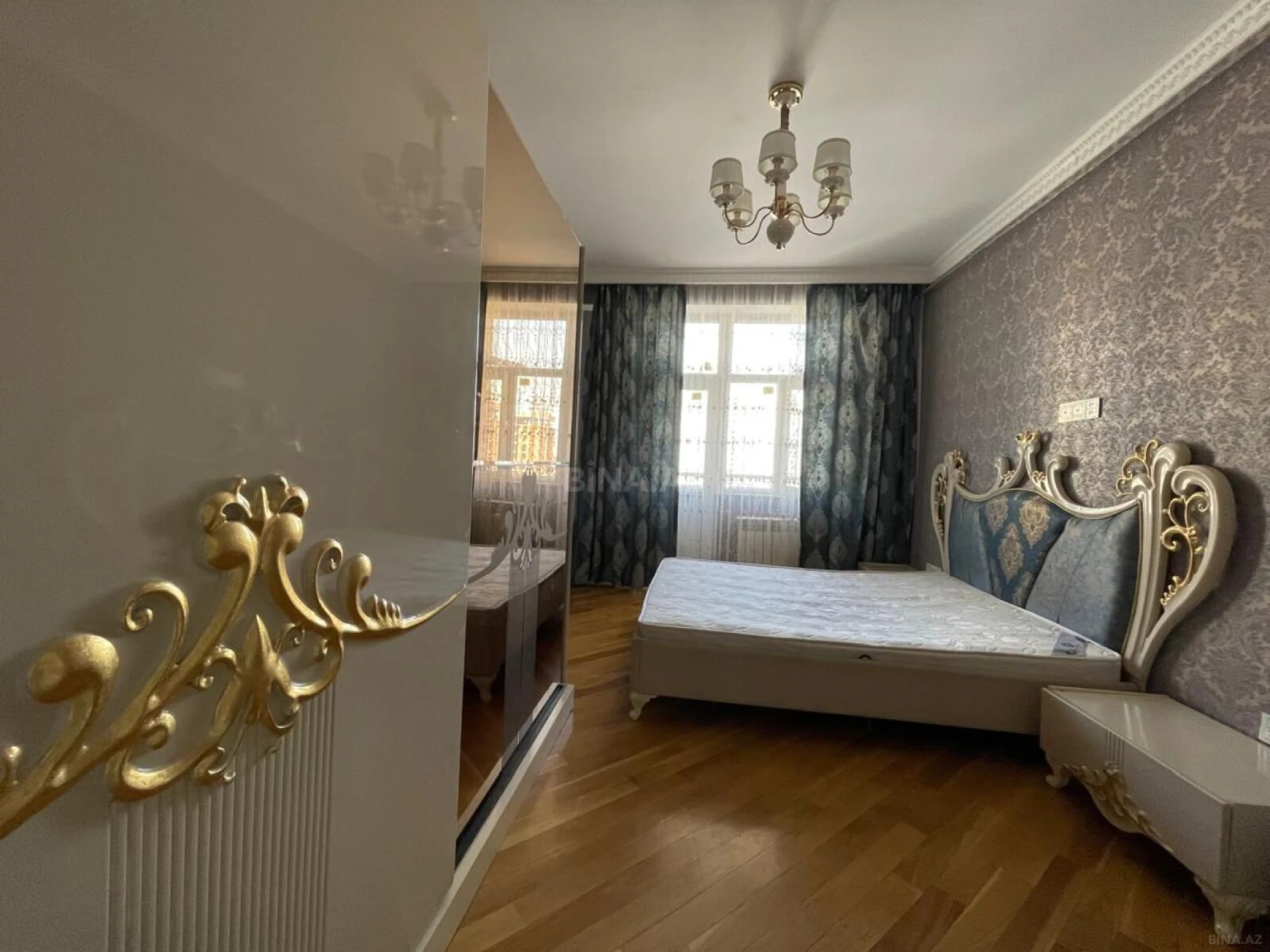 Kirayə verilir 2 otaqlı mənzil 90 m²