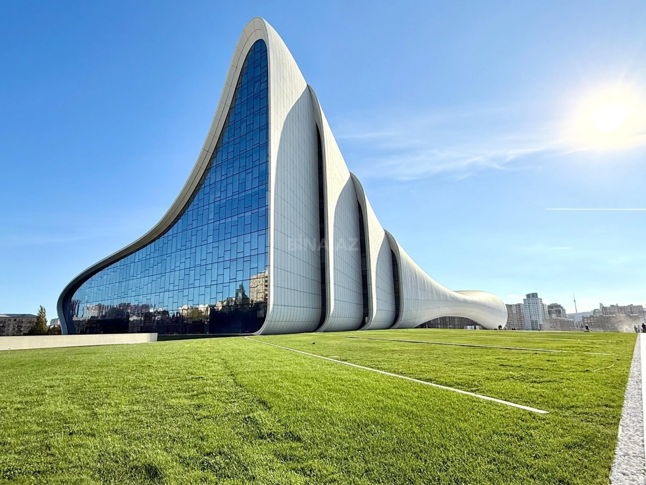 Satılır 3 otaqlı mənzil 87 m²