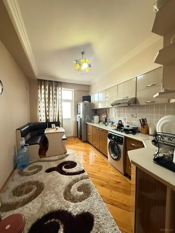 Satılır 2 otaqlı mənzil 88 m²