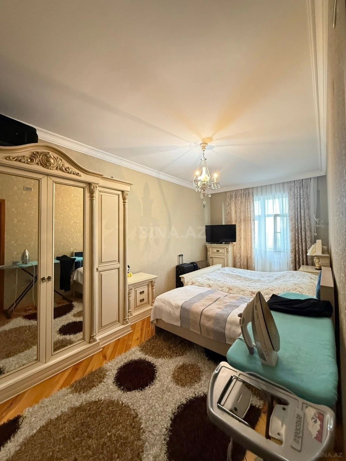 Satılır 2 otaqlı mənzil 88 m²
