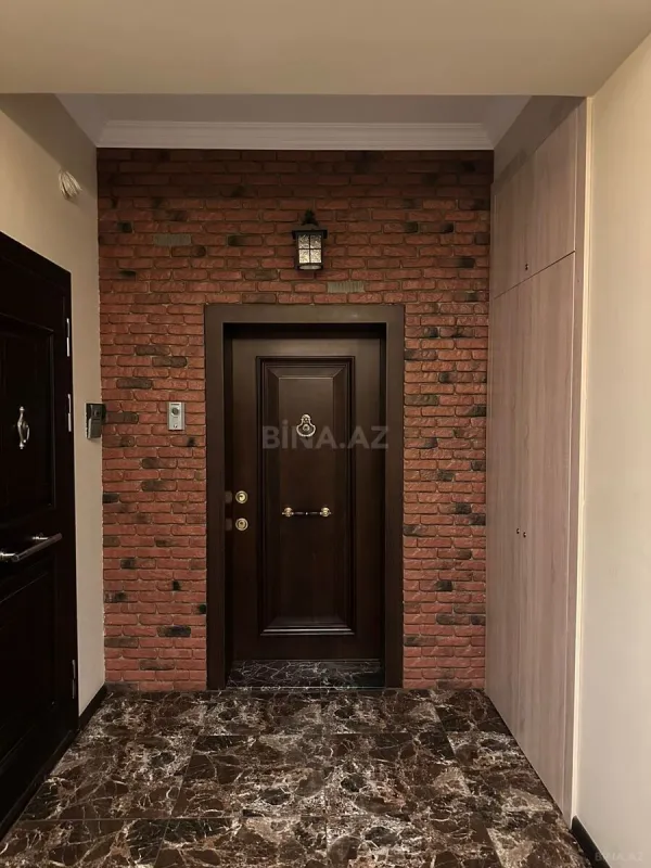 Kirayə verilir 3 otaqlı mənzil 98 m²