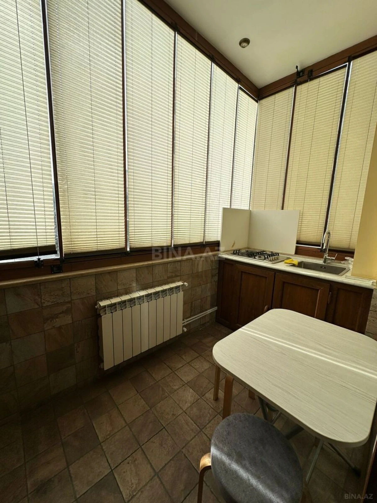 Kirayə verilir 3 otaqlı mənzil 98 m²