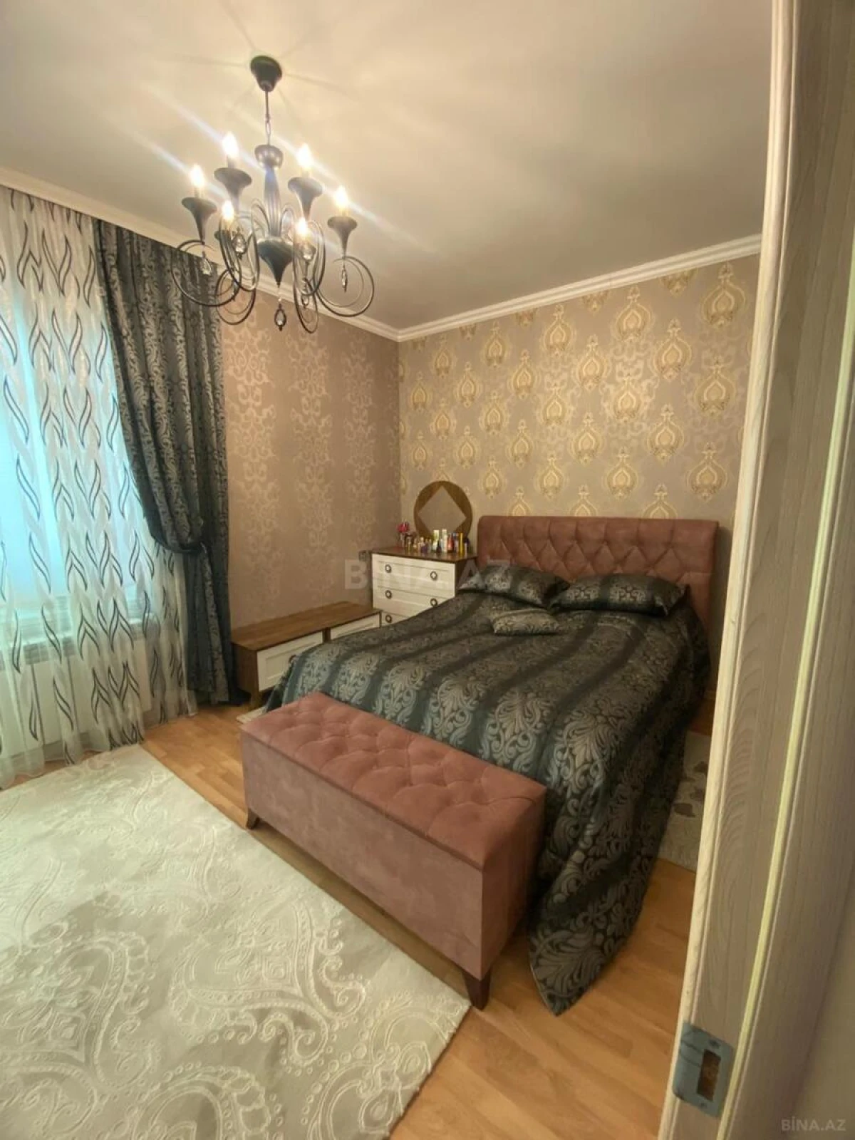 Satılır 3 otaqlı həyət evi 180 m²