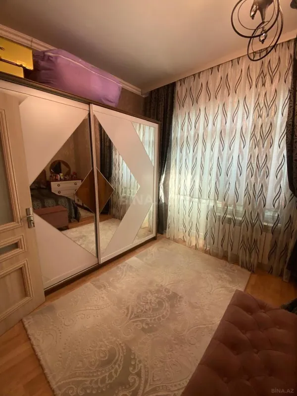 Satılır 3 otaqlı həyət evi 180 m²