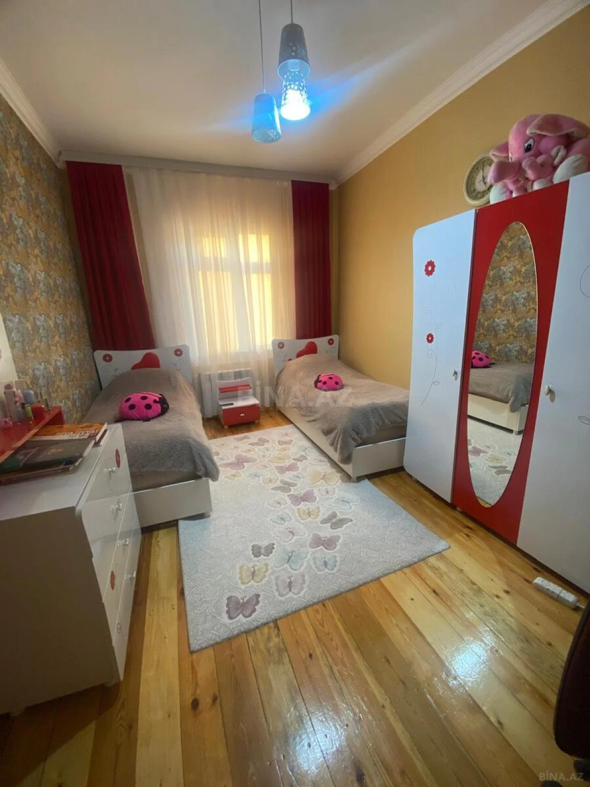 Satılır 3 otaqlı həyət evi 180 m²
