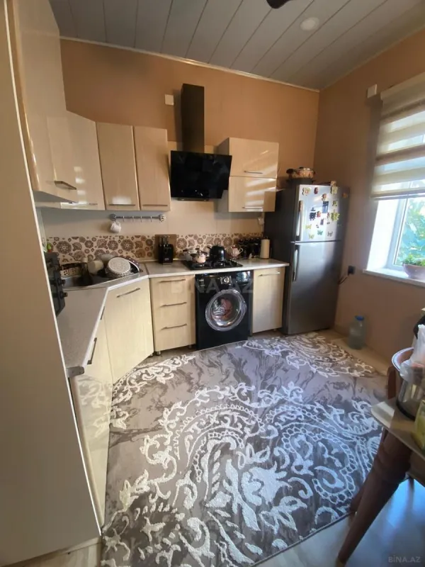 Satılır 3 otaqlı həyət evi 180 m²