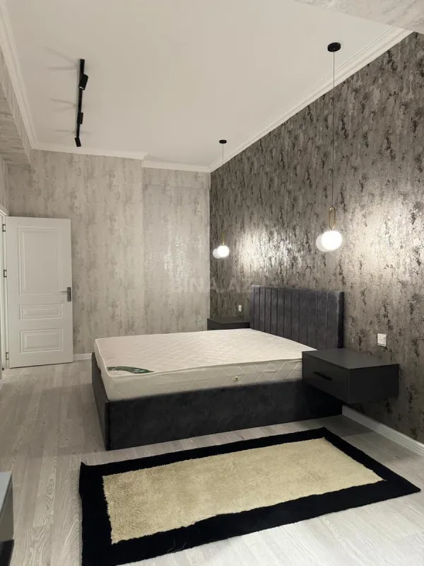 Kirayə verilir 2 otaqlı mənzil 87 m²