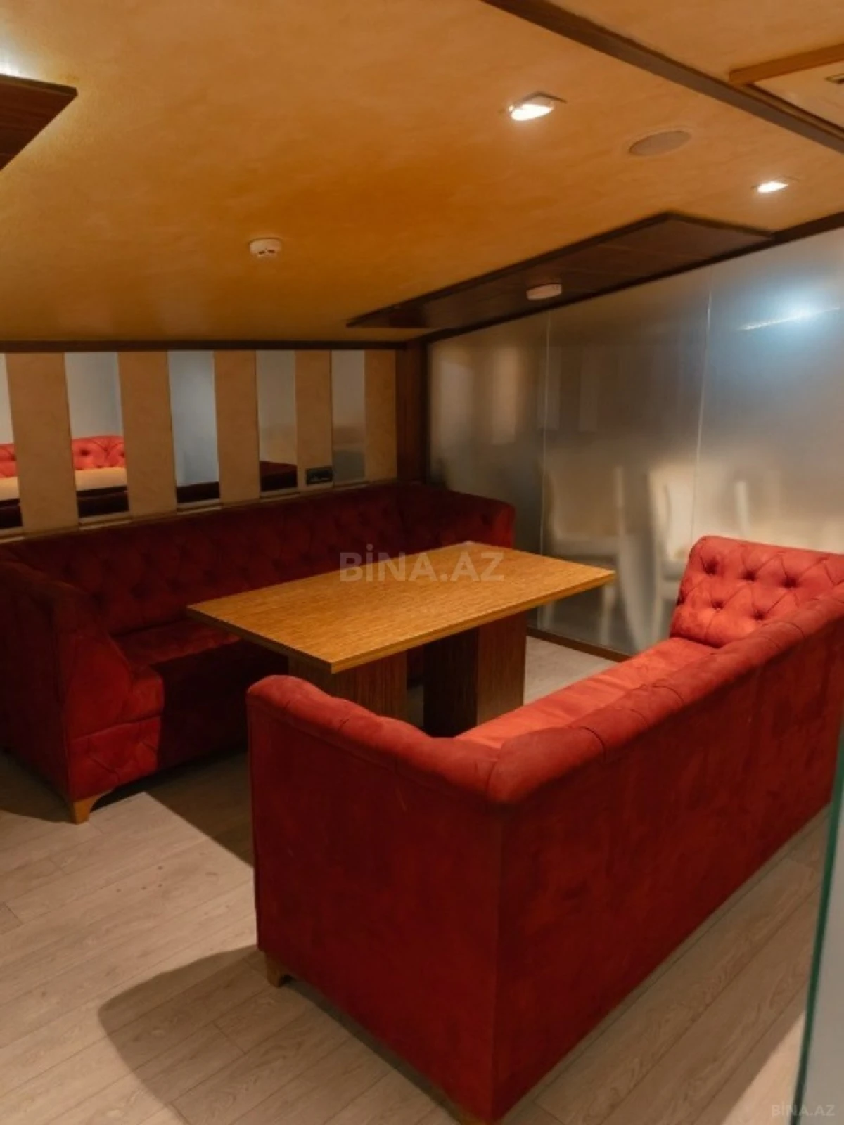 Kirayə verilir obyekt 460 m²