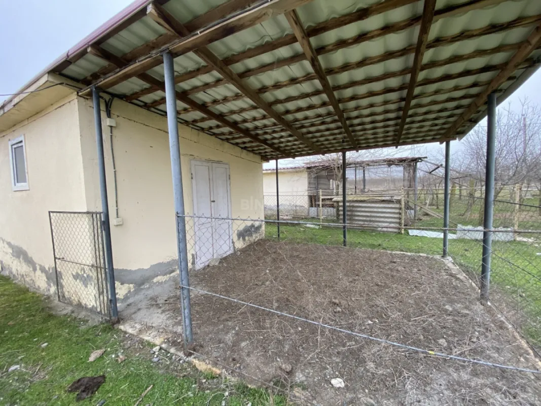 Satılır 3 otaqlı həyət evi 81 m²
