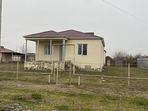 Satılır 3 otaqlı həyət evi 81 m² — Sabirabad 3 otaq 81.00 m²