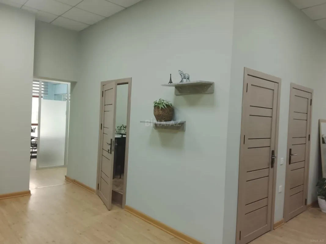 Kirayə verilir 2 otaqlı ofis 25 m²