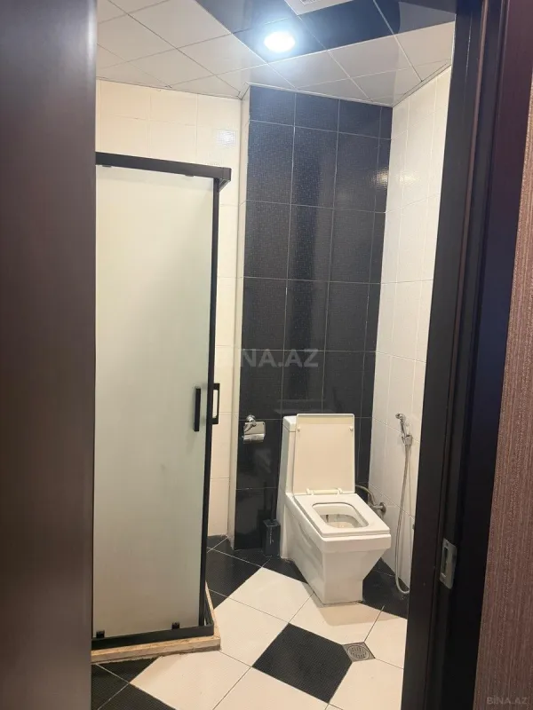 Kirayə verilir 2 otaqlı mənzil 67 m²