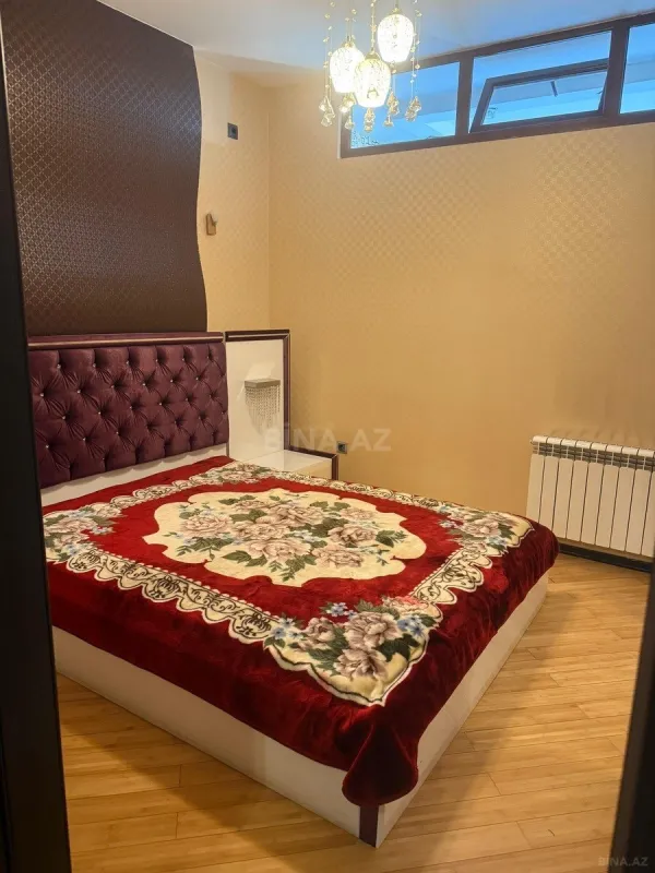 Kirayə verilir 2 otaqlı mənzil 67 m²