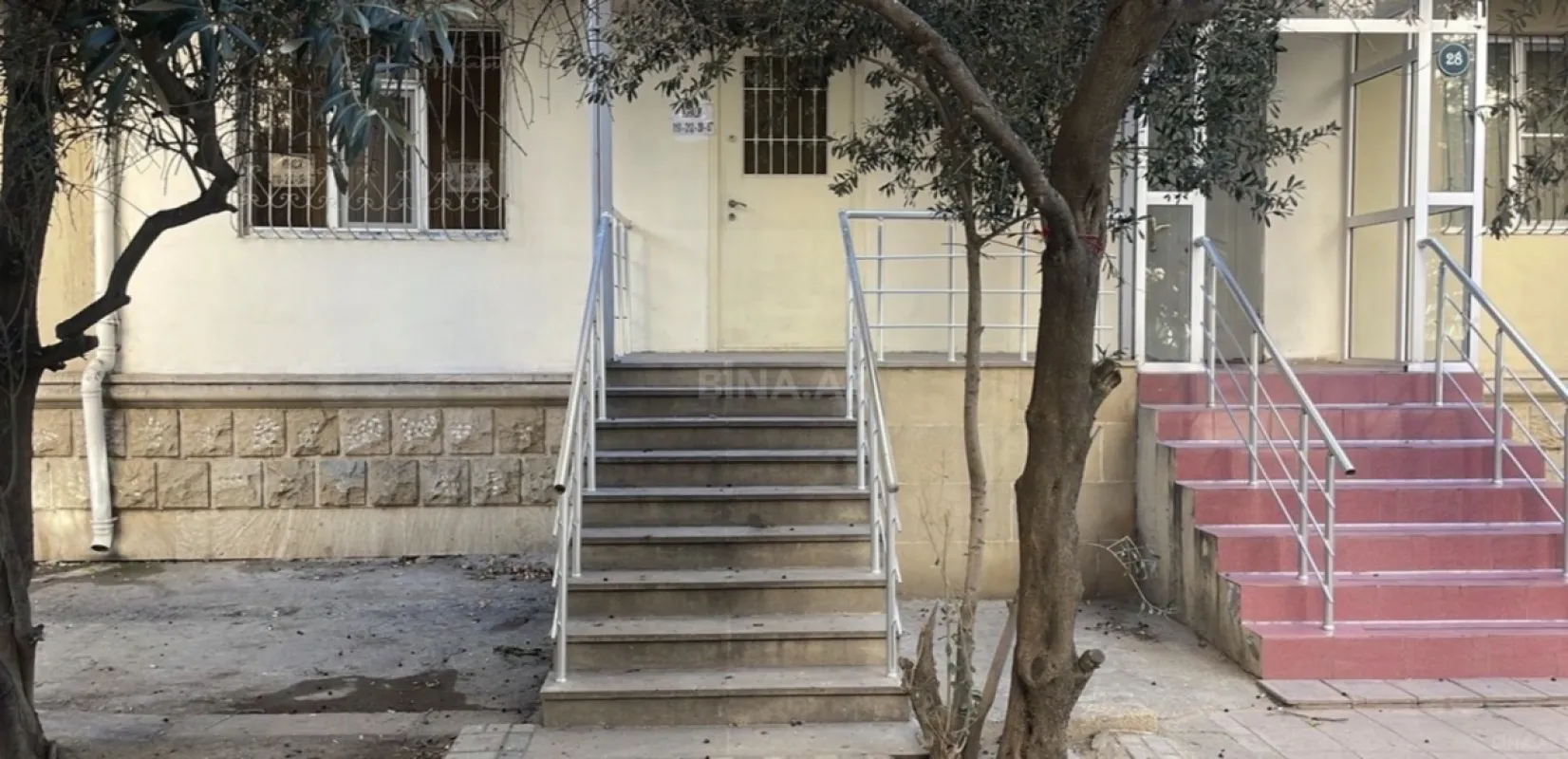 Satılır 3 otaqlı ofis 60 m²