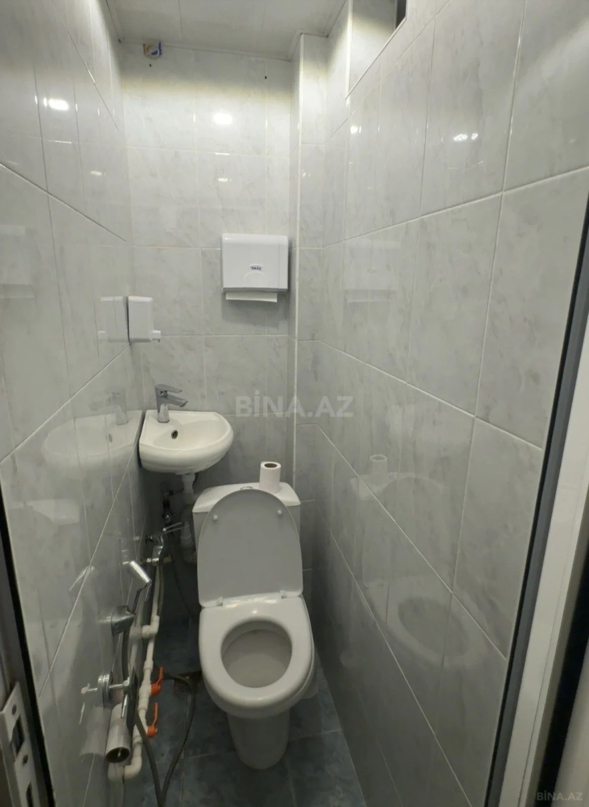 Satılır 3 otaqlı ofis 60 m²