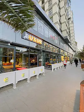 Satılır 4 otaqlı mənzil 137 m²